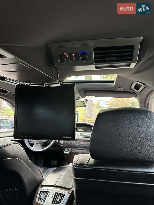Седан BMW 7 Series 2003 в Радивилове