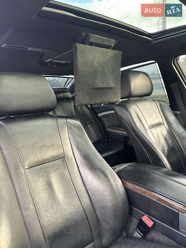 Седан BMW 7 Series 2003 в Радивилове