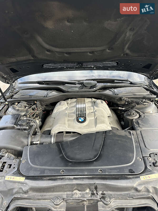 Седан BMW 7 Series 2003 в Радивилове