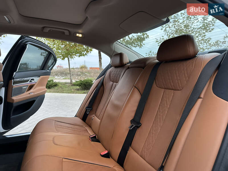 Седан BMW 7 Series 2017 в Одесі