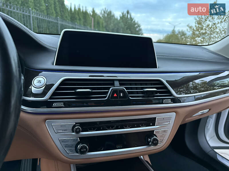 Седан BMW 7 Series 2017 в Одесі