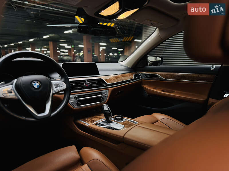 Седан BMW 7 Series 2018 в Києві фото 11 Седан BMW 7 Series 2018 в Києві