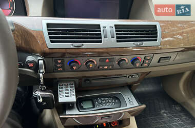 Седан BMW 7 Series 2004 в  фото 27 Седан BMW 7 Series 2004 в
