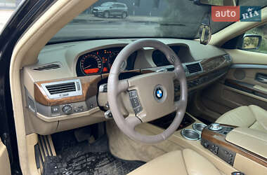Седан BMW 7 Series 2004 в  фото 26 Седан BMW 7 Series 2004 в