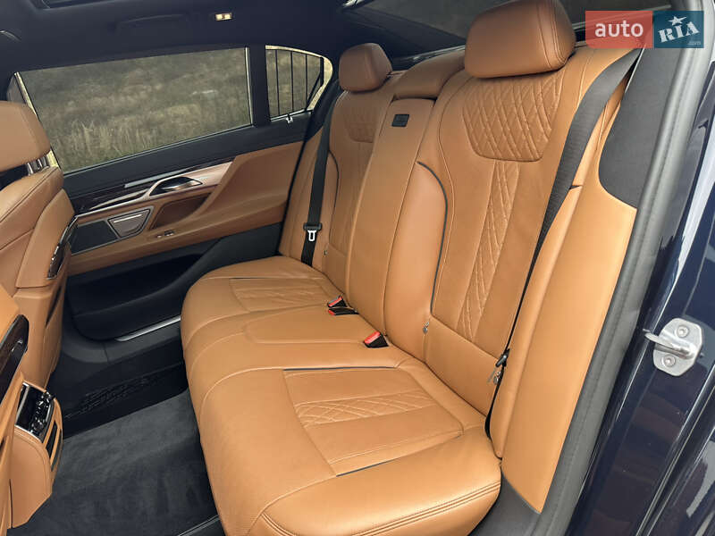 Седан BMW 7 Series 2019 в Хмельницком фото 53 Седан BMW 7 Series 2019 в Хмельницком
