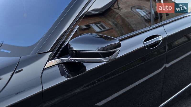 Седан BMW 7 Series 2019 в Луцке