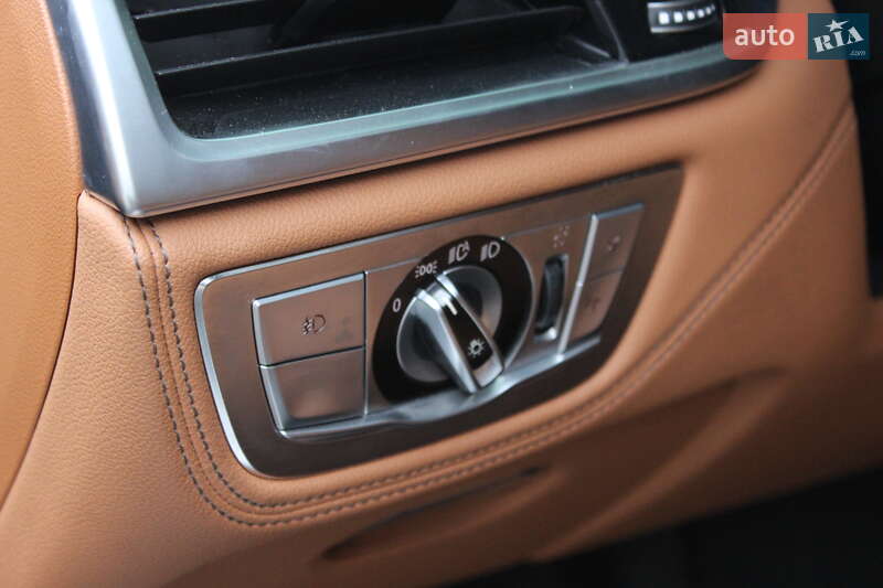 Седан BMW 7 Series 2015 в Днепре фото 30 Седан BMW 7 Series 2015 в Днепре