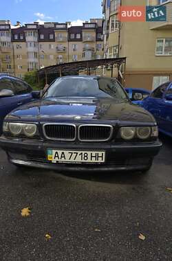 Седан BMW 7 Series 2000 в Киеве