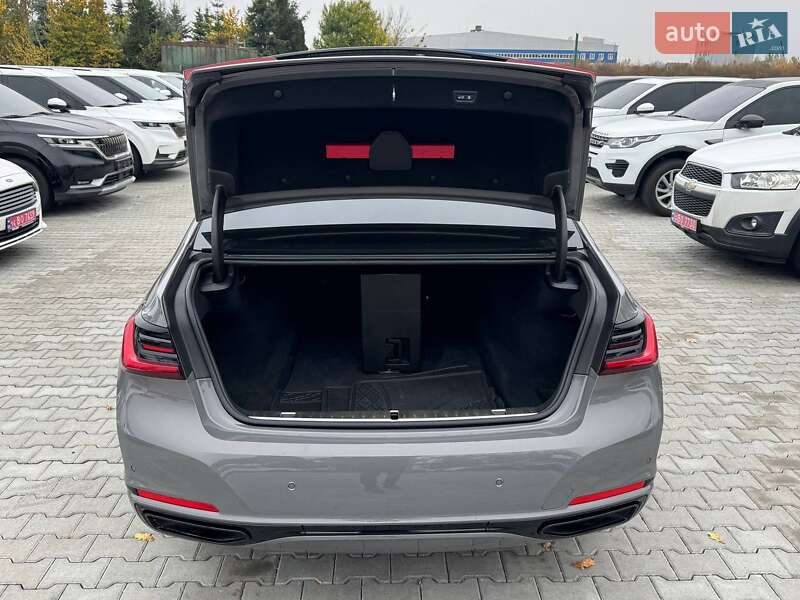 Седан BMW 7 Series 2020 в Киеве фото 15 Седан BMW 7 Series 2020 в Киеве