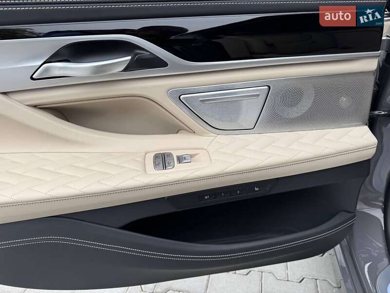 Седан BMW 7 Series 2020 в Киеве фото 45 Седан BMW 7 Series 2020 в Киеве