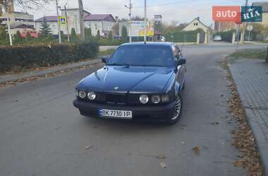 Седан BMW 7 Series 1989 в Кременце