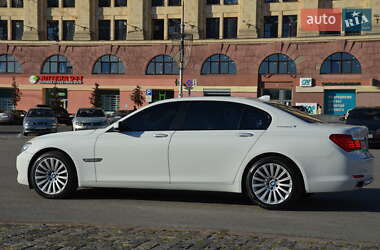 Седан BMW 7 Series 2010 в 