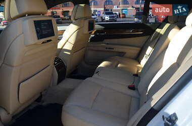 Седан BMW 7 Series 2010 в 
