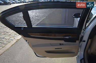 Седан BMW 7 Series 2010 в 