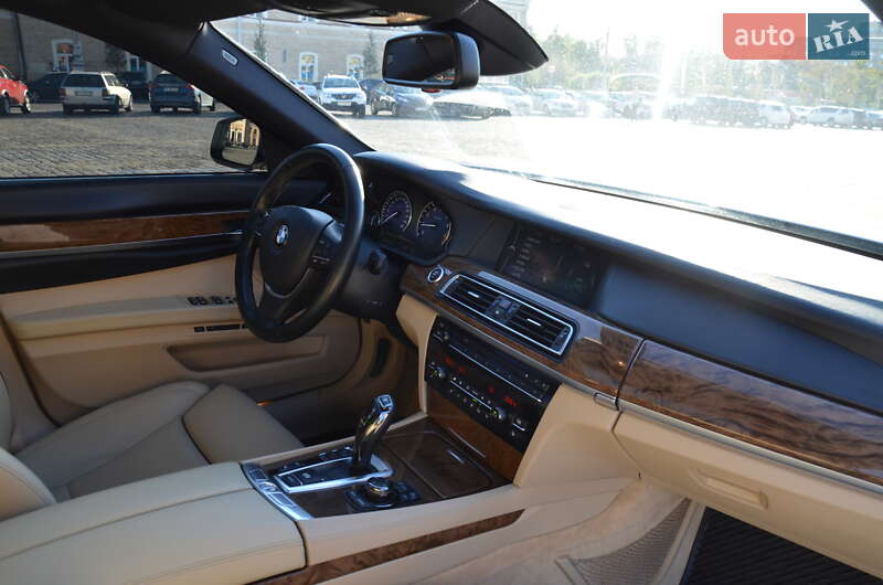 Седан BMW 7 Series 2010 в Харкові фото 76 Седан BMW 7 Series 2010 в Харкові