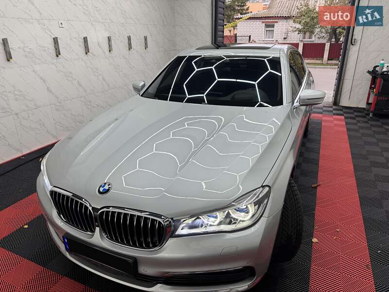 Седан BMW 7 Series 2016 в Черкассах