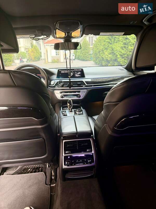 Седан BMW 7 Series 2020 в Киеве
