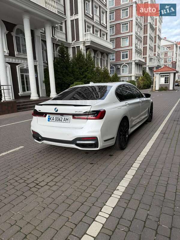 Седан BMW 7 Series 2020 в Киеве