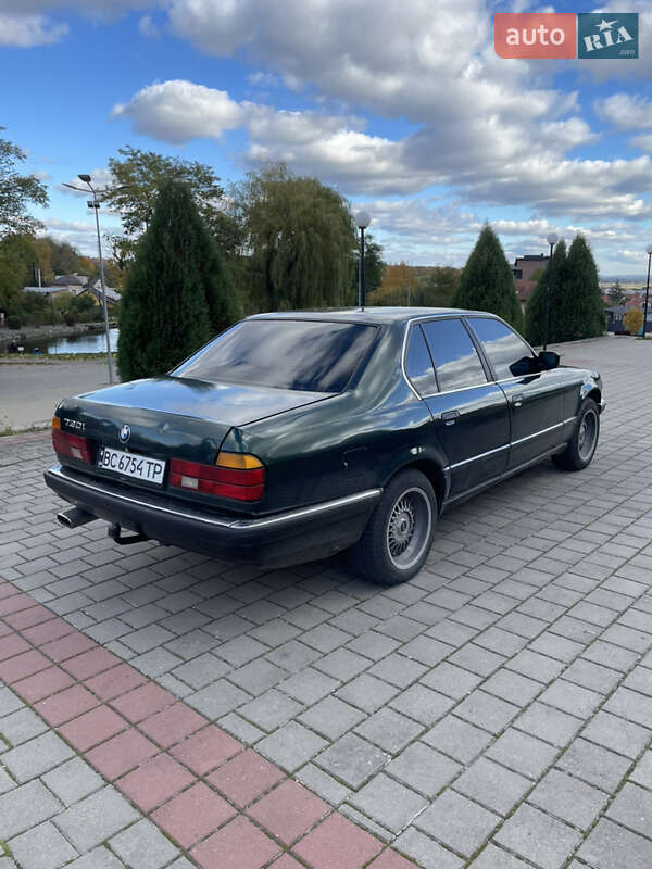 Седан BMW 7 Series 1988 в Винниках