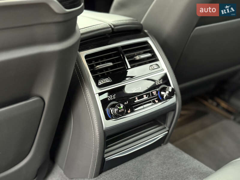 Седан BMW 7 Series 2022 в Днепре фото 22 Седан BMW 7 Series 2022 в Днепре