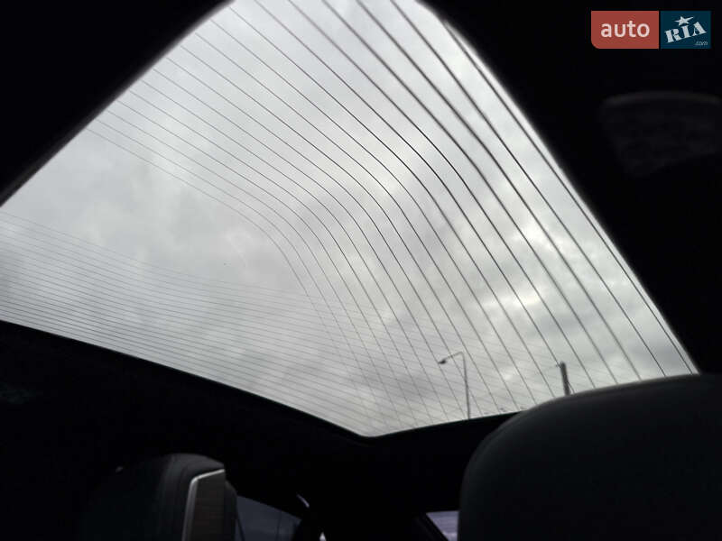 Седан BMW 7 Series 2022 в Львове