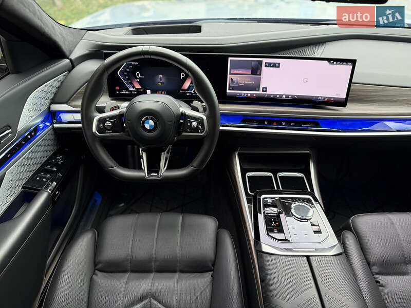 Седан BMW 7 Series 2022 в Львове
