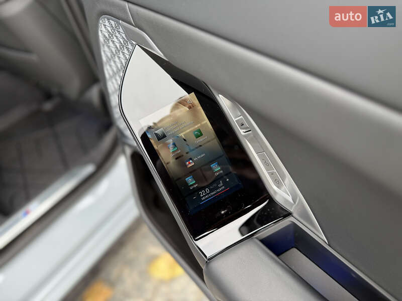 Седан BMW 7 Series 2022 в Львове