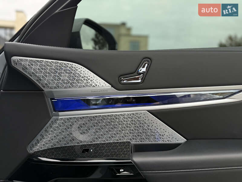 Седан BMW 7 Series 2022 в Львове