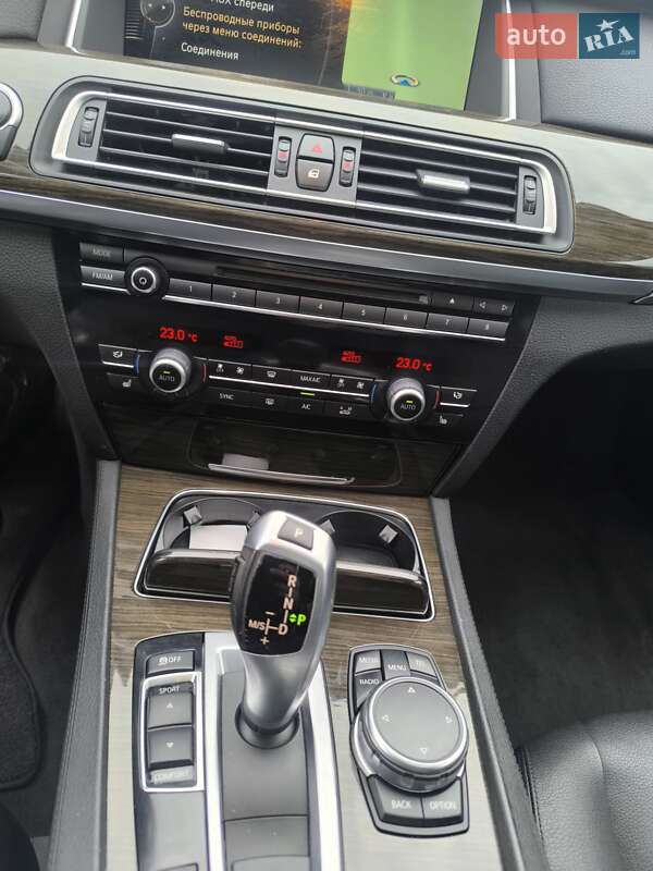 Седан BMW 7 Series 2015 в Полтаве