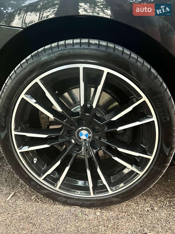 Седан BMW 7 Series 2017 в Почаеве