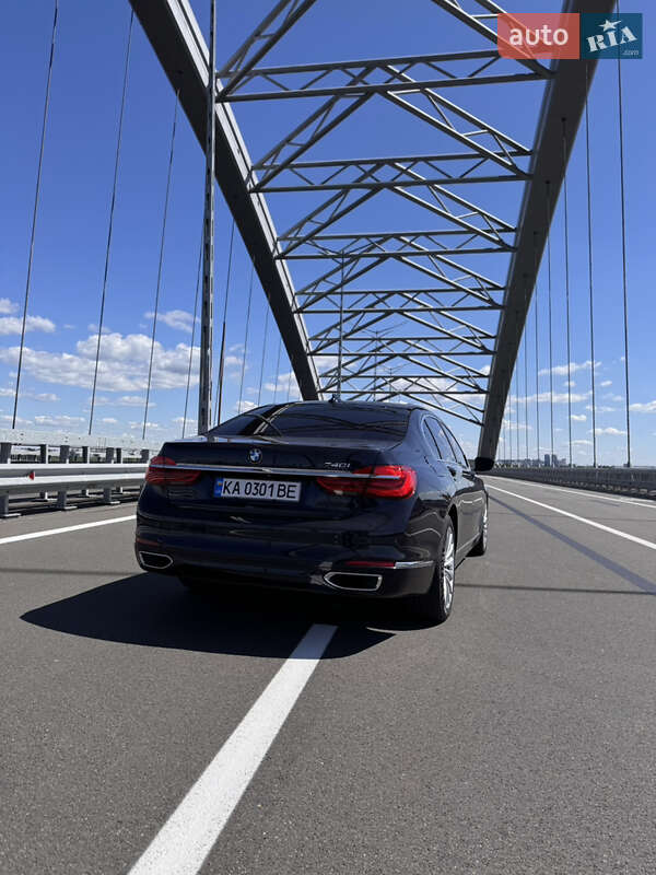 Седан BMW 7 Series 2017 в Киеве