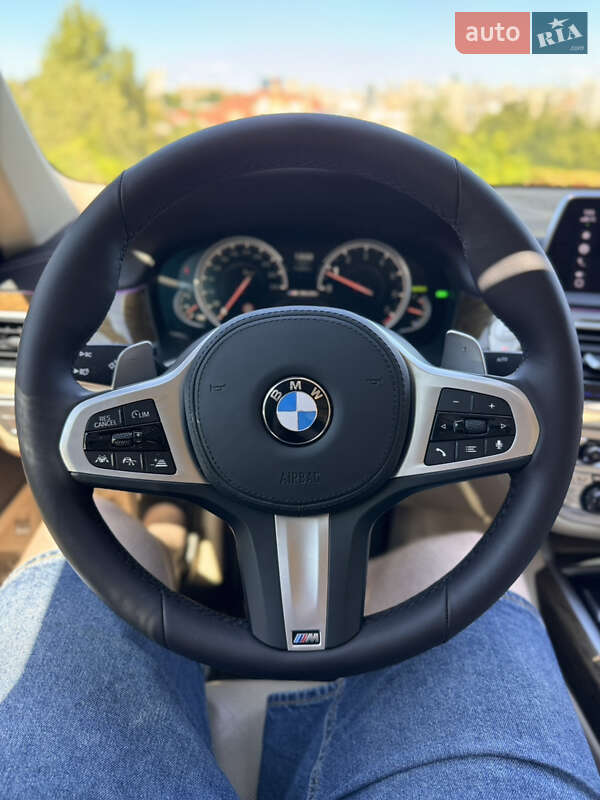 Седан BMW 7 Series 2017 в Киеве