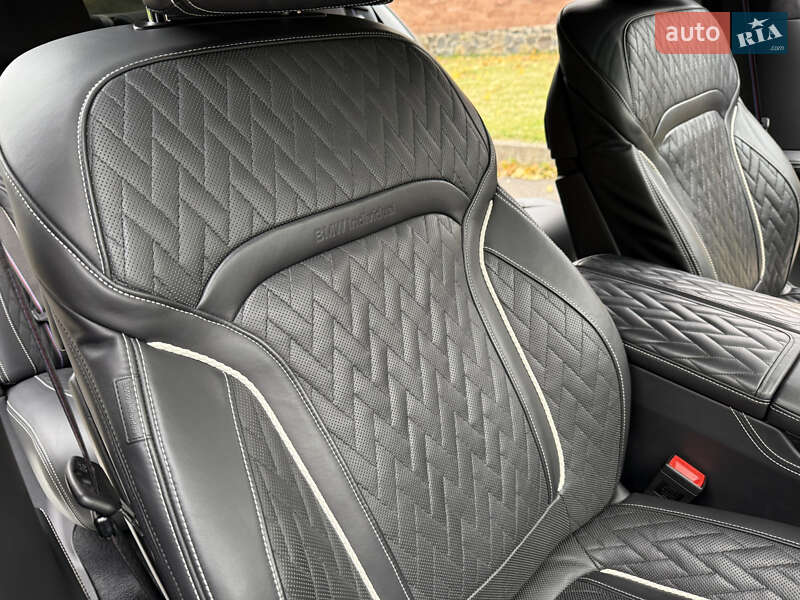 Седан BMW 7 Series 2019 в Ровно фото 93 Седан BMW 7 Series 2019 в Ровно