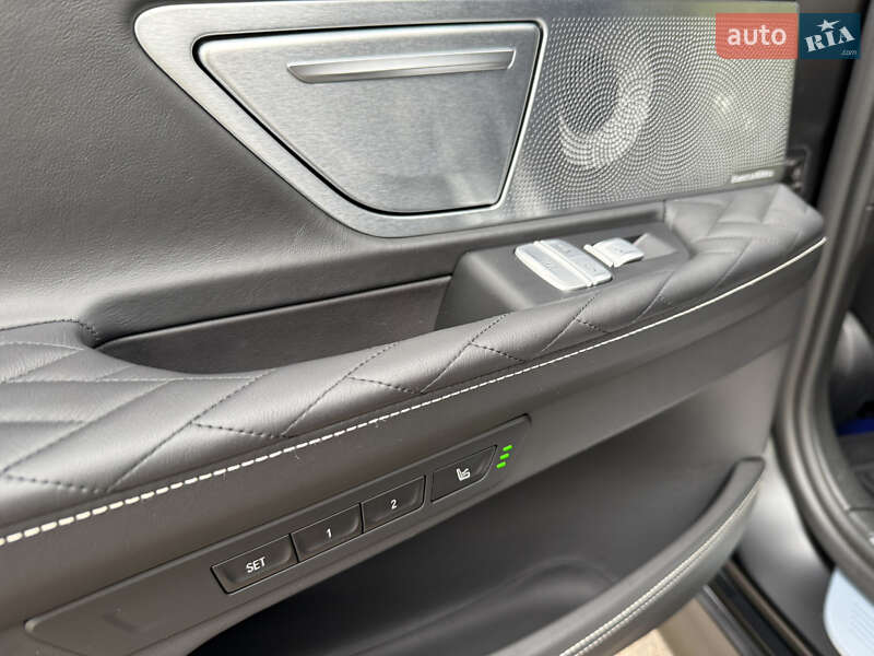 Седан BMW 7 Series 2019 в Ровно фото 114 Седан BMW 7 Series 2019 в Ровно