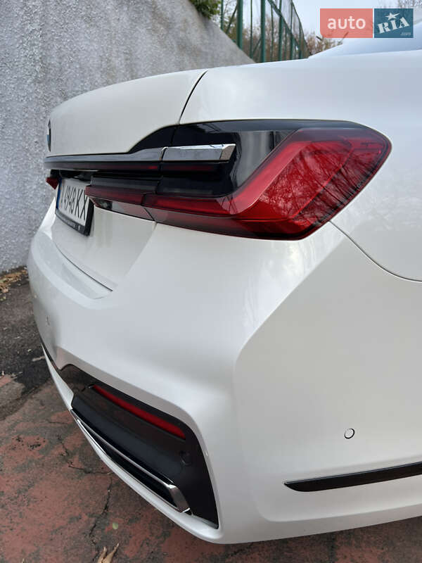 Седан BMW 7 Series 2022 в Киеве фото 17 Седан BMW 7 Series 2022 в Киеве