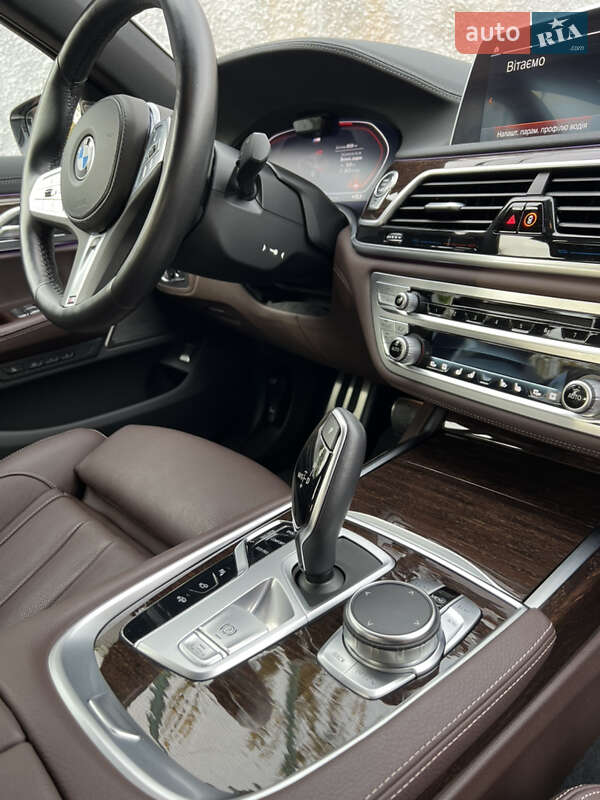 Седан BMW 7 Series 2022 в Киеве фото 35 Седан BMW 7 Series 2022 в Киеве