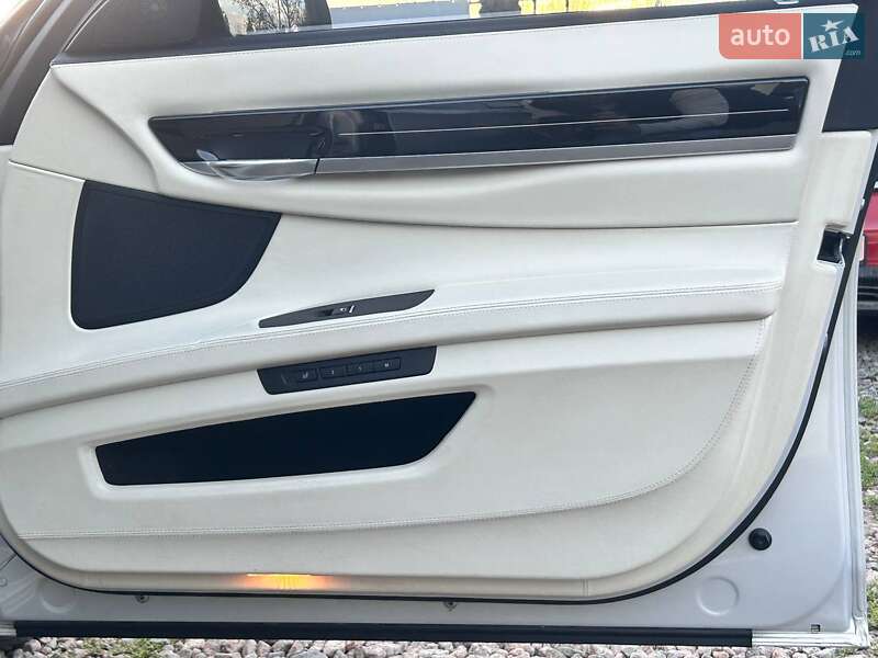 Седан BMW 7 Series 2010 в Одессе фото 55 Седан BMW 7 Series 2010 в Одессе