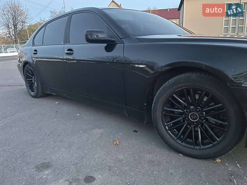 Седан BMW 7 Series 2004 в Долине фото 10 Седан BMW 7 Series 2004 в Долине