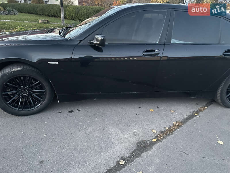 Седан BMW 7 Series 2004 в Долине фото 14 Седан BMW 7 Series 2004 в Долине