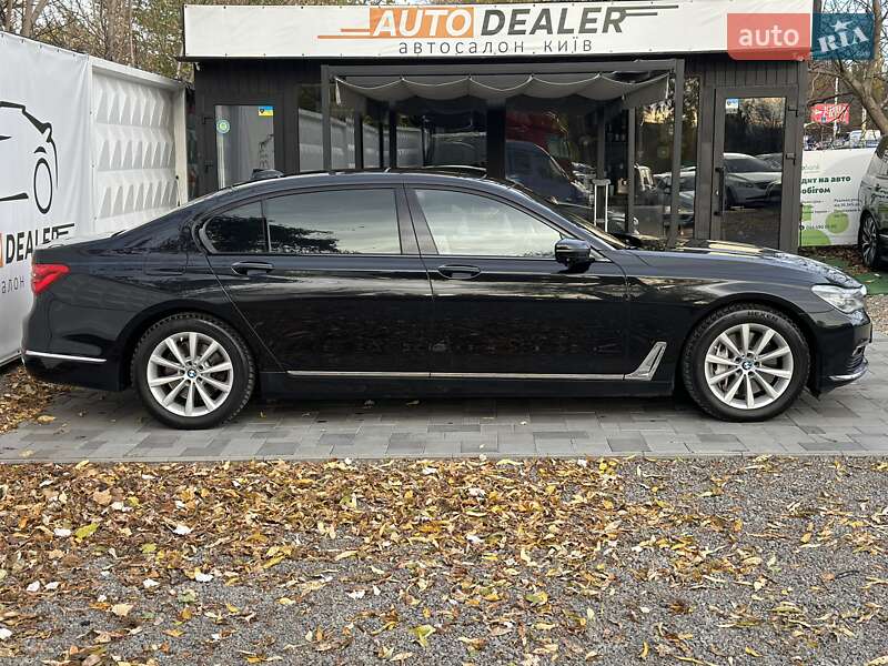 Седан BMW 7 Series 2015 в Киеве фото 14 Седан BMW 7 Series 2015 в Киеве