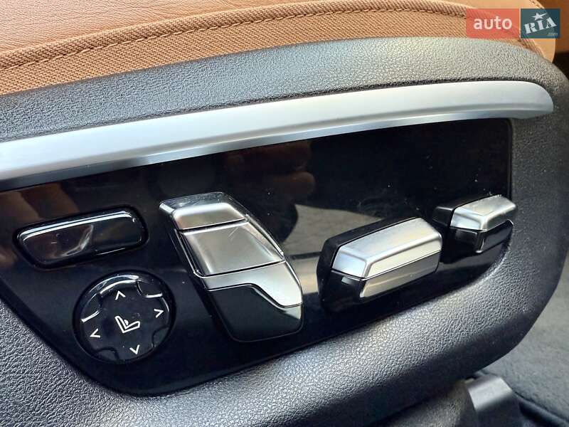 Седан BMW 7 Series 2016 в Одессе фото 60 Седан BMW 7 Series 2016 в Одессе