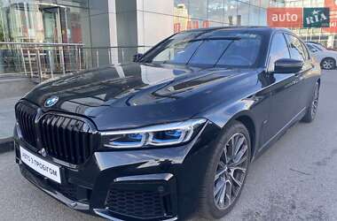 Седан BMW 7 Series 2022 в Киеве