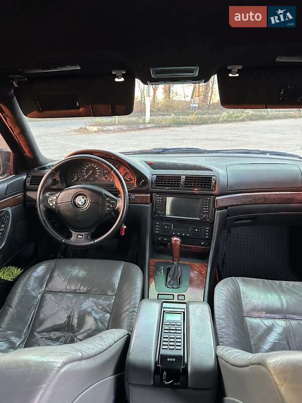 Седан BMW 7 Series 1999 в Чернівцях