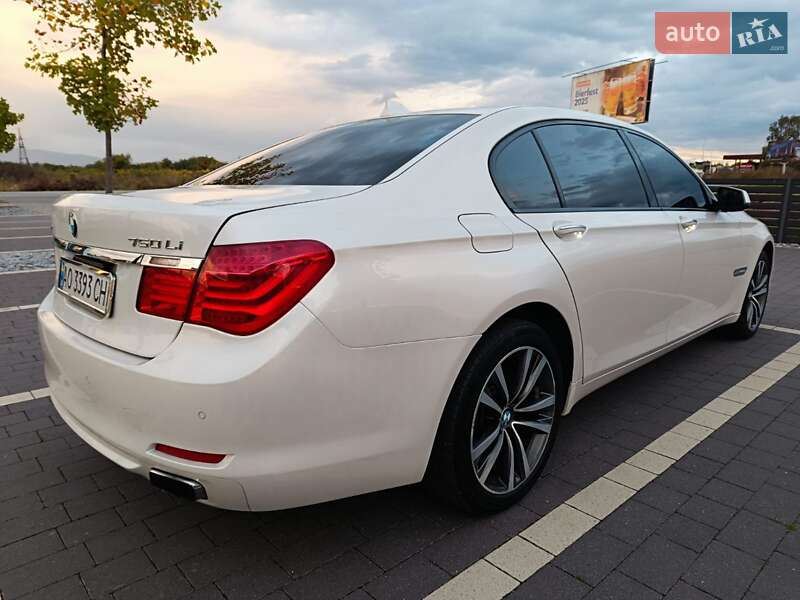 Седан BMW 7 Series 2009 в Мукачево