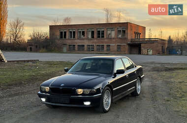 Седан BMW 7 Series 2000 в Виннице
