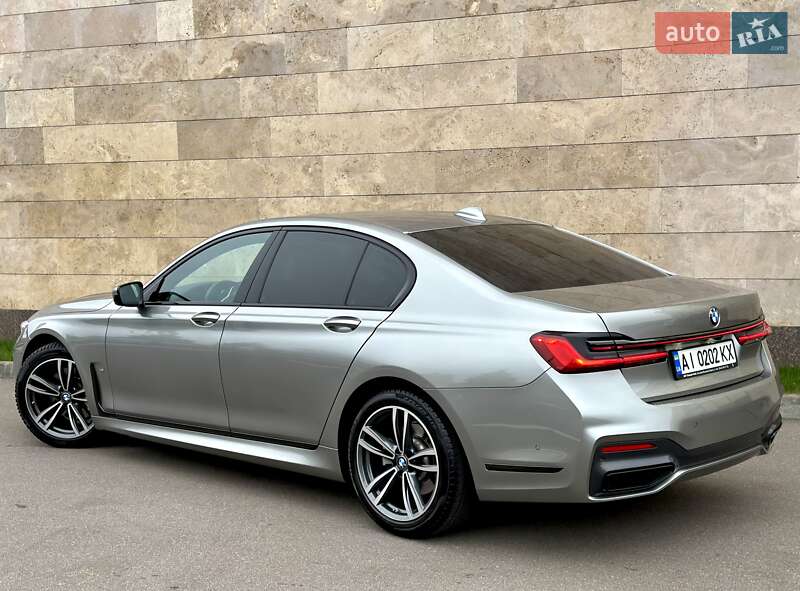 Седан BMW 7 Series 2022 в Киеве
