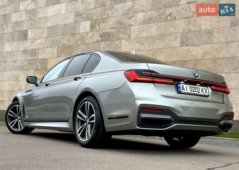 Седан BMW 7 Series 2022 в Киеве