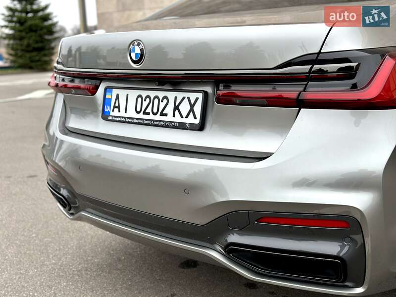 Седан BMW 7 Series 2022 в Киеве