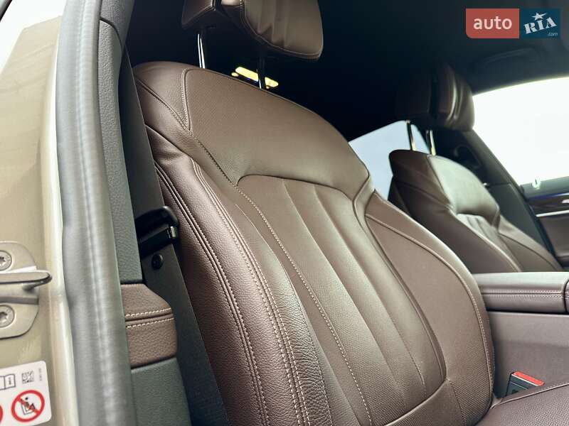 Седан BMW 7 Series 2022 в Киеве