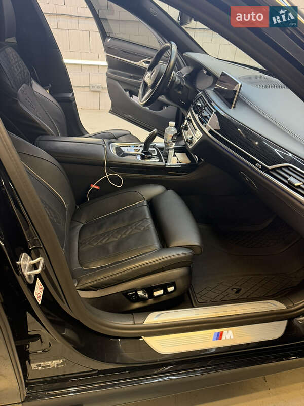 Седан BMW 7 Series 2022 в Киеве фото 4 Седан BMW 7 Series 2022 в Киеве